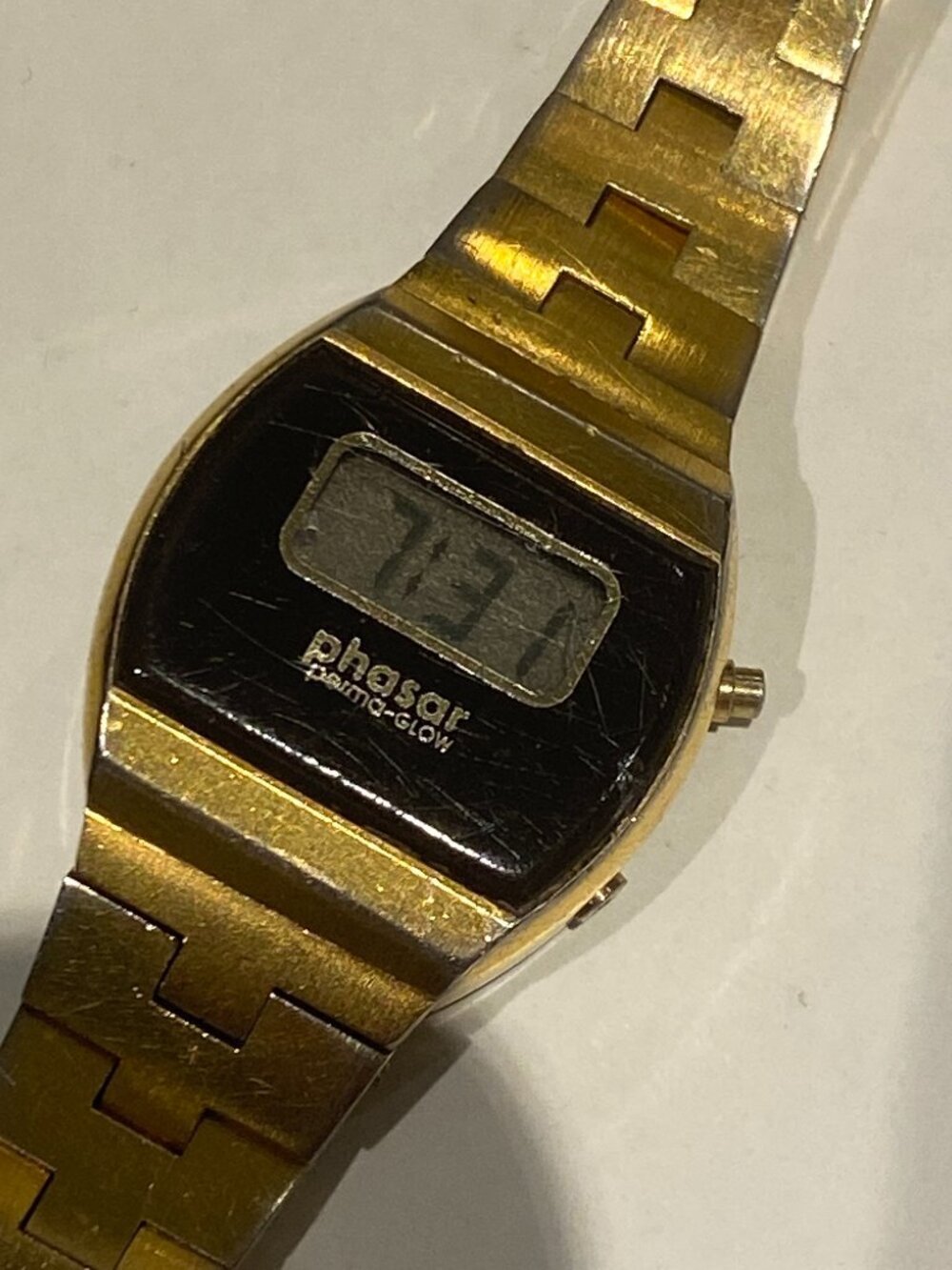 VINTAGE 70S PHASAR DIGITAL WATCH PREOWNED NEW BATTERY